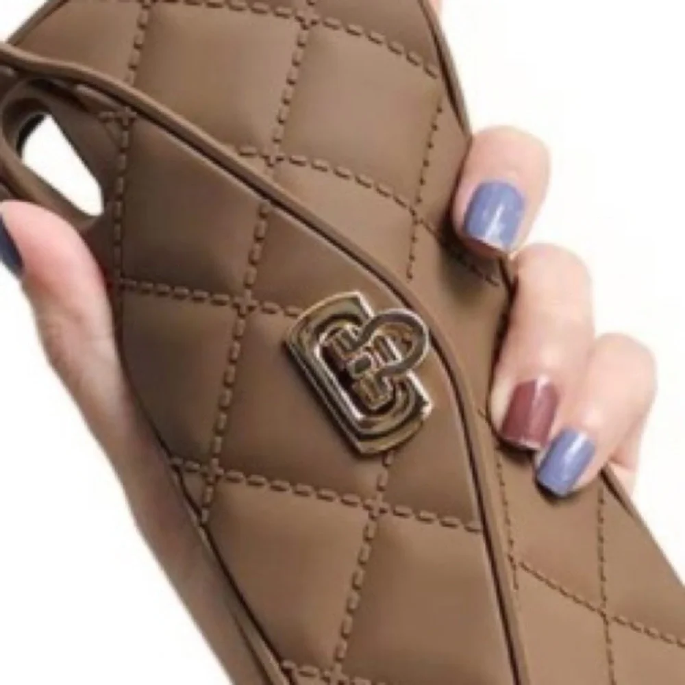 Quilted Style iPhone 8 Case Crossbody Purse Design NWOTS